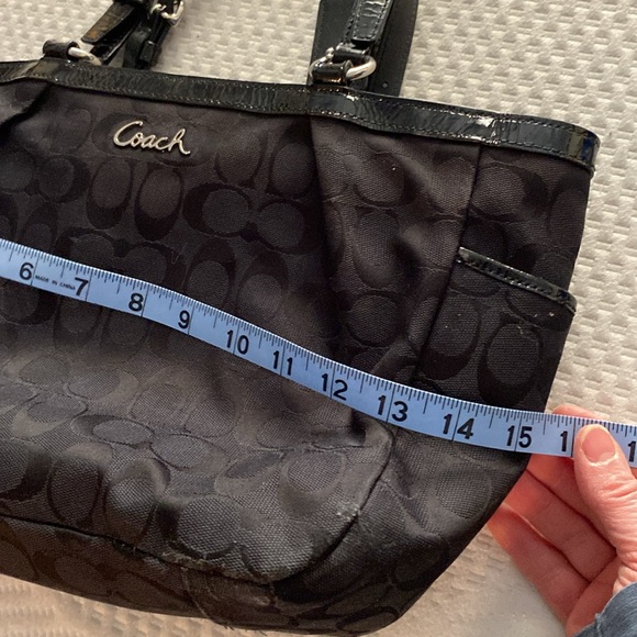 Authentic Coach Signature Gallery East West Tote - Picture 9 of 10